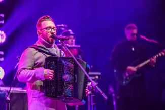 na zdjęciu osoby podczas Świąt na Starówce