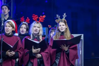 na zdjęciu osoby podczas Świąt na Starówce