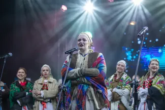 na zdjęciu osoby podczas Świąt na Starówce