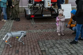 na zdjęciu osoby podczas akcji