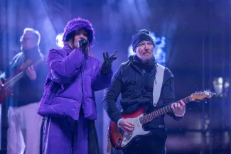 na zdjęciu osoby podczas Sylwestra