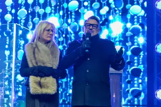 na zdjęciu osoby podczas Sylwestra