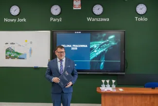 na zdjęciu osoby podczas otwarcia