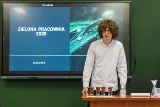 na zdjęciu osoby podczas otwarcia