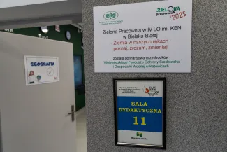 na zdjęciu osoby podczas otwarcia