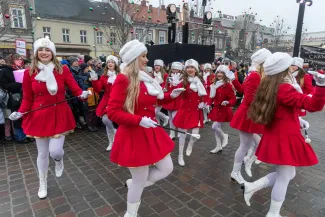 na zdjęciu osoby podczas otwarcia PSK