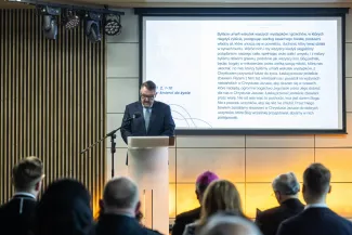 na zdjęciu osoby podczas maratonu