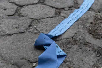 na zdjęciu aktorzy i widzowie podczas spektaklu