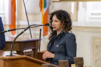 na zdjęciu osoby podczas uroczystości