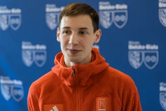 na zdjęciu osoby podczas spotkania