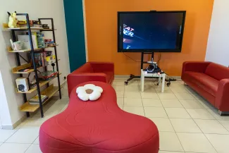 na zdjęciu osoby podczas otwarcie