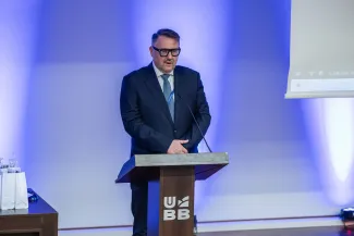 na zdjęciu osoby podczas kongresu