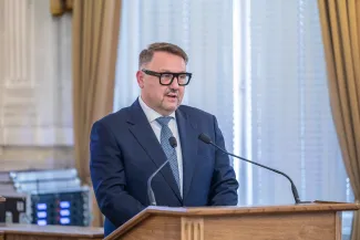 na zdjęciu osoby podczas uroczystości