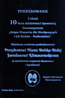 na zdjęciu osobo podczas zawodów