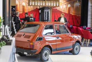 na zdjęciu osoby podczas otwarcia 