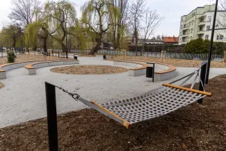 na zdjęciu nowy skwer