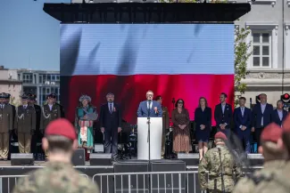 na zdjęciu osoby podczas uroczystości