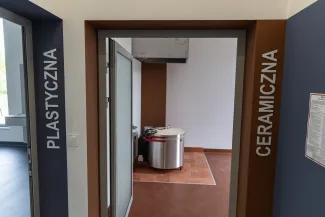 na zdjęciu nowy dom kultury