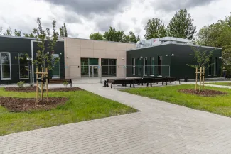 na zdjęciu nowy dom kultury