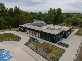 na zdjęciu nowy dom kultury
