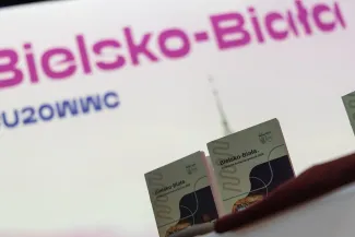 na zdjęciu stoisko miasta