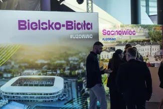 na zdjęciu stoisko miasta