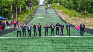 na zdjęciu zaproszeni goście