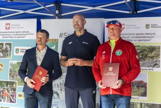 na zdjęciu zaproszeni goście