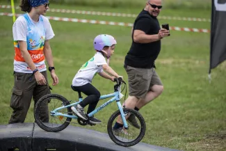 na zdjęciu osoby podczas zawodów