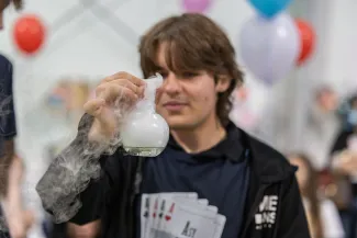 na zdjęciu osoby podczas festiwalu