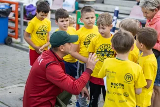 na zdjęciu osoby na podczas zawodów