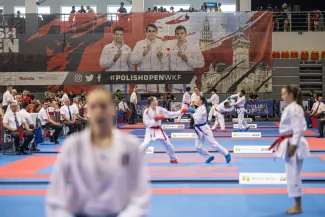 na zdjęciu walczący zawodnicy