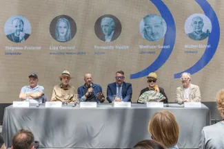 na zdjęciu osoby podczas konferencji