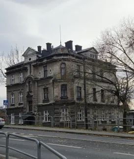 Dom przy ul. Krakowskiej 10 widok przed remontem. 