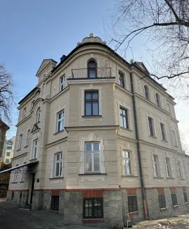 Dom przy ul. Krakowskiej 10 widok elewacje po remoncie. 