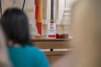 na zdjęciu osoby podczas uroczystości
