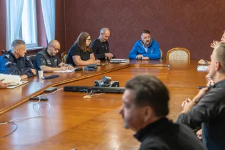na zdjęciu służby podczas ćwiczeń