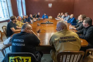 na zdjęciu służby podczas ćwiczeń