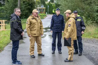 na zdjęciu służby podczas ćwiczeń