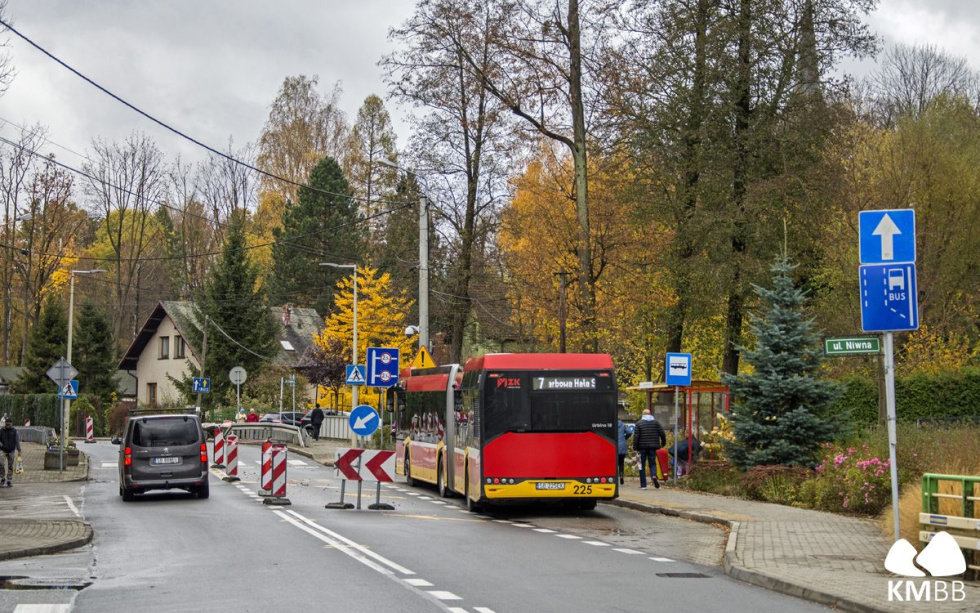 fot. WK UM w BB Na zdjęciu autobus