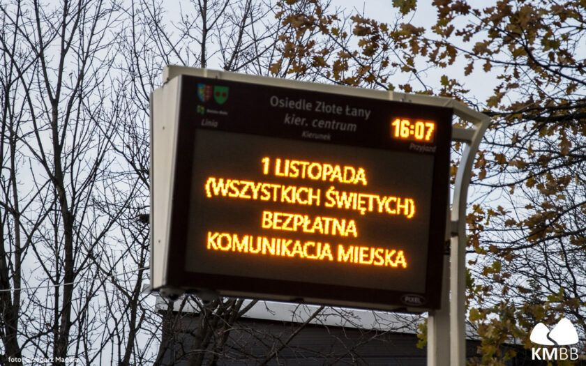 Na zdjęciu tablica ITS