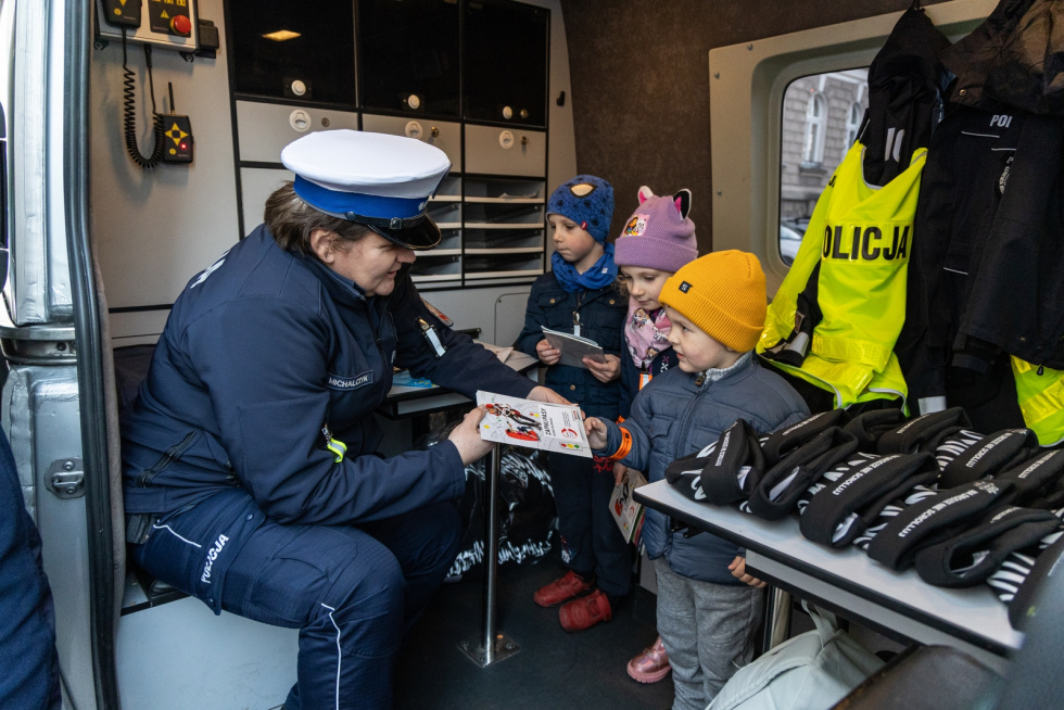 na zdjęciu osoby podczas akcji