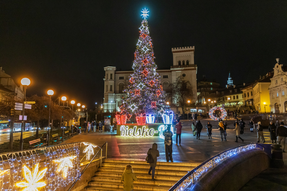 Na zdjęciu choinka na placu Chrobrego 