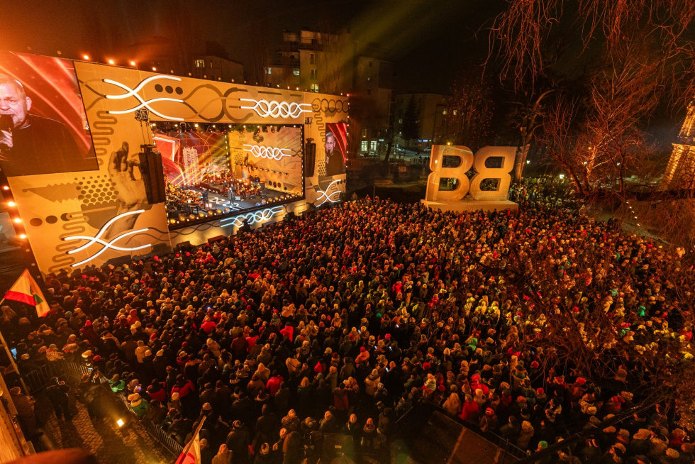 Na zdjęciu Plac Ratuszowy podczas koncertu inauguracyjnego
