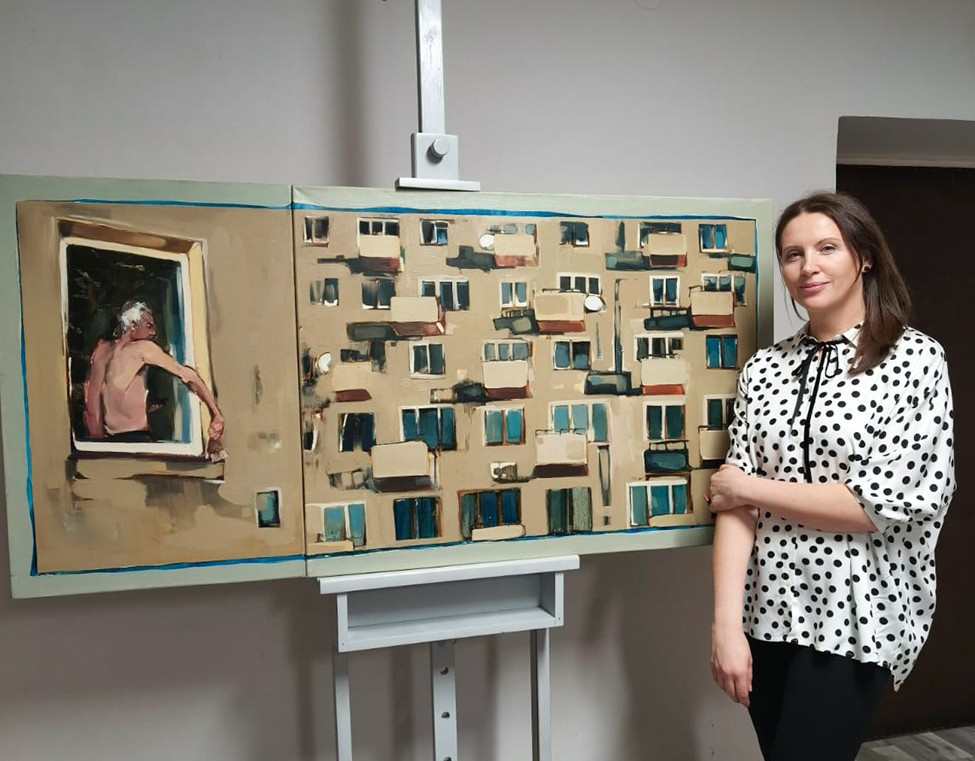 Na zdjęciu obraz Barbary Gabryel, obok autorka