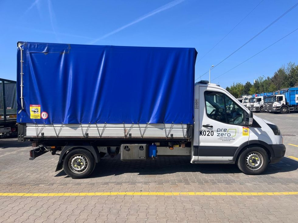 Na zdjęciu przykładowy pojazd Pre Zero, który realizuje zbiórki; fot. PreZero