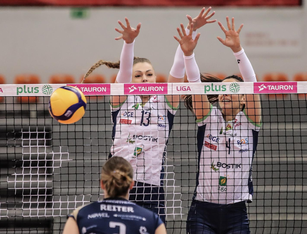 na zdjęciu siatkarki