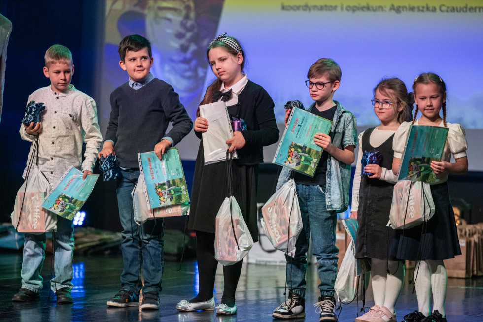 Na zdjęciu laureaci konkursu 