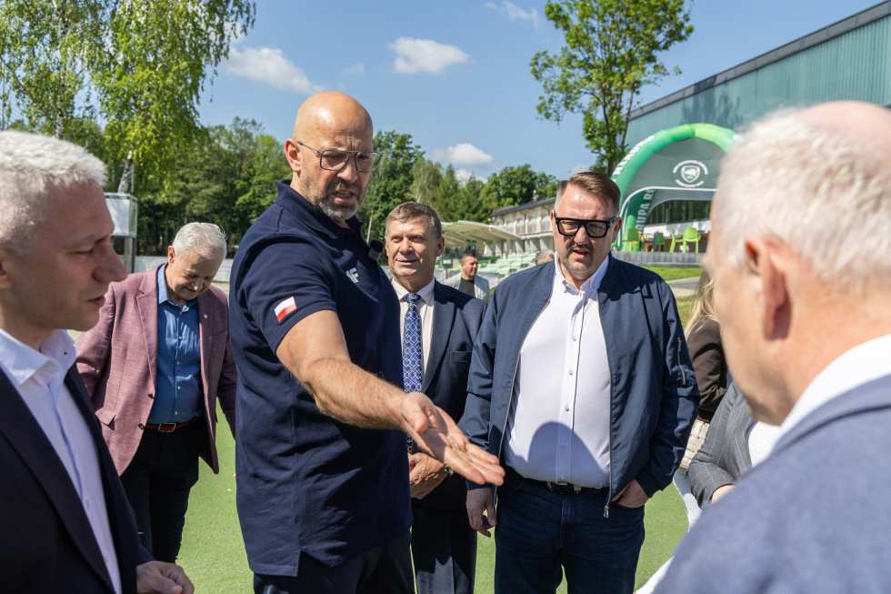 Na zdjęciu minister sportu Jakub Rutnicki w Rekordzie 