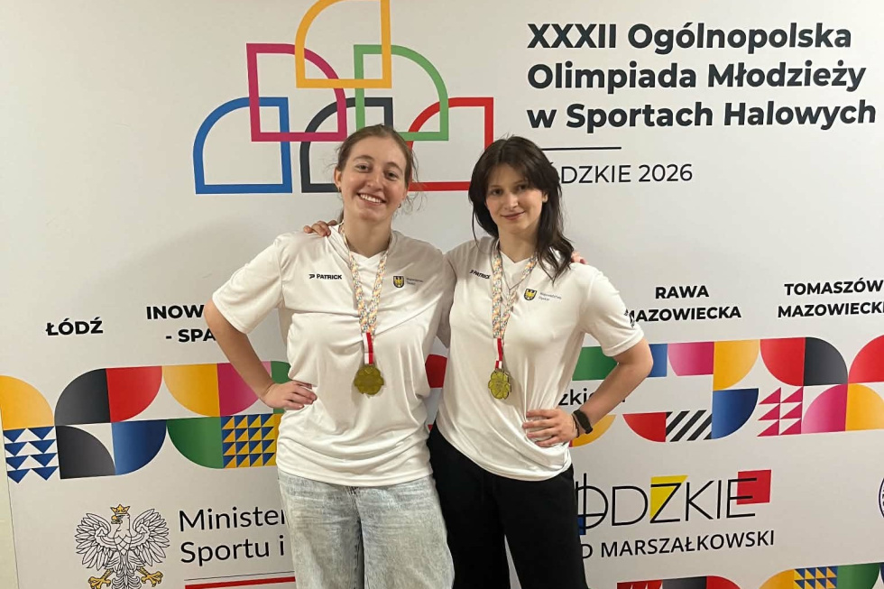 Na zdjęciu zawodniczki Beskidzkiego Stowarzyszenia Brydża Sportowego